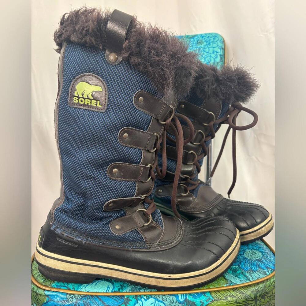 Sorel Tofino II Waterproof Blue and Black Fur Trim Winter Boots Women Size 9